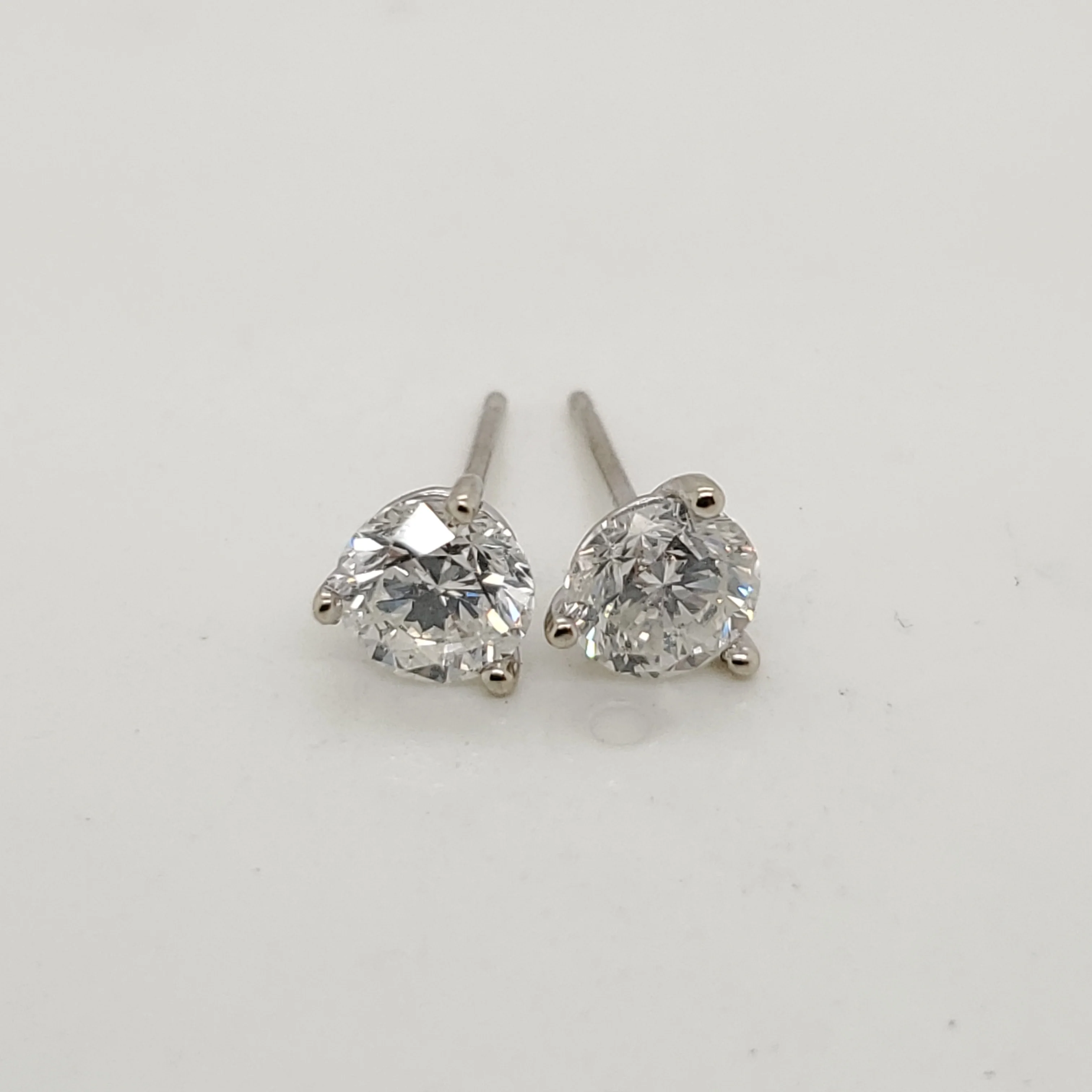 1.35 Carat Total Weight Diamond Stud Earrings