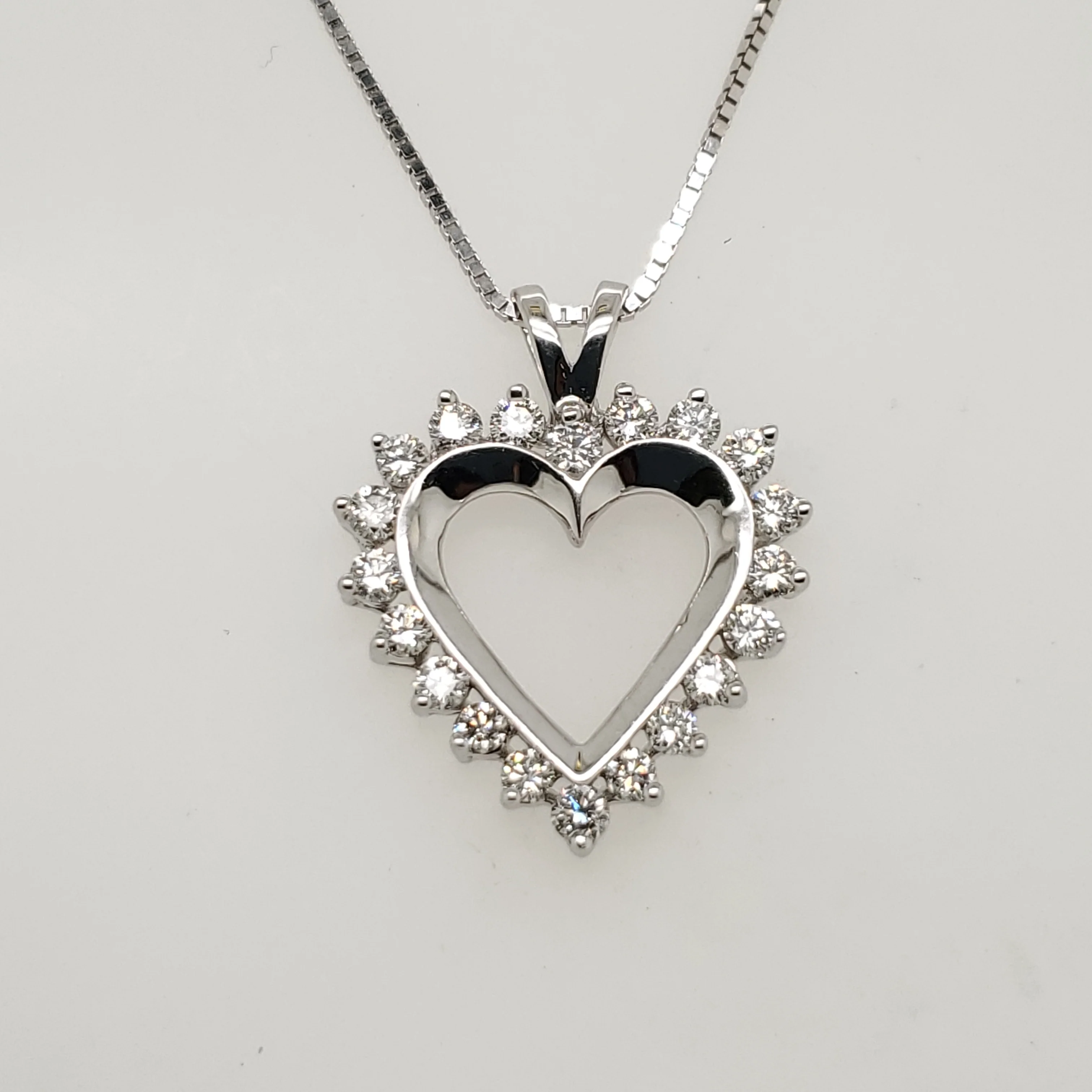 14Kt White Gold 1.00 Carat Total Weight Diamond Heart Pendant