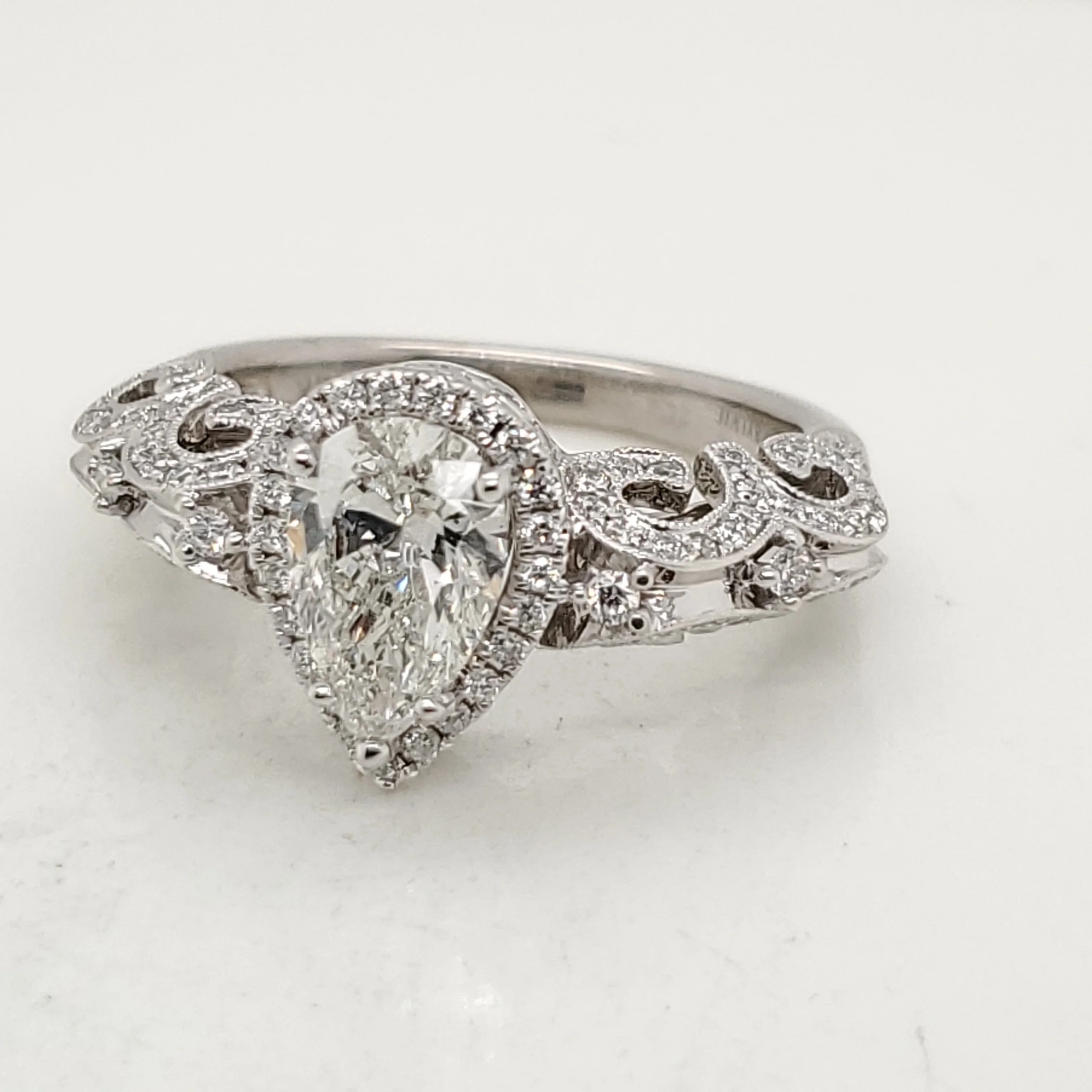 14kt White Gold 1.01 Carat Pear Shaped Diamond Engagement Ring