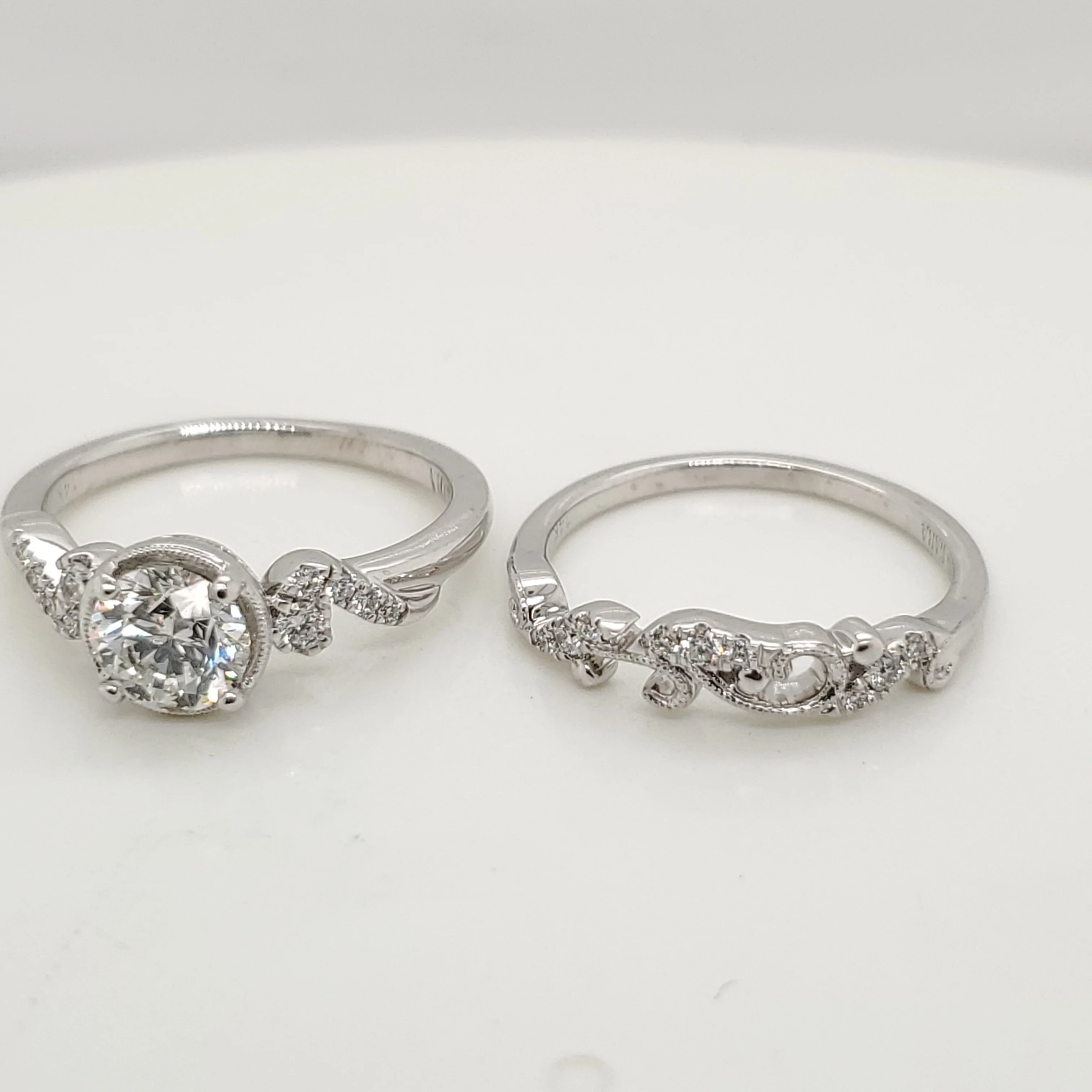 14kt White Gold .81 Carat Round Brilliant Cut Diamond Engagement Ring and Matching Band - Image 2