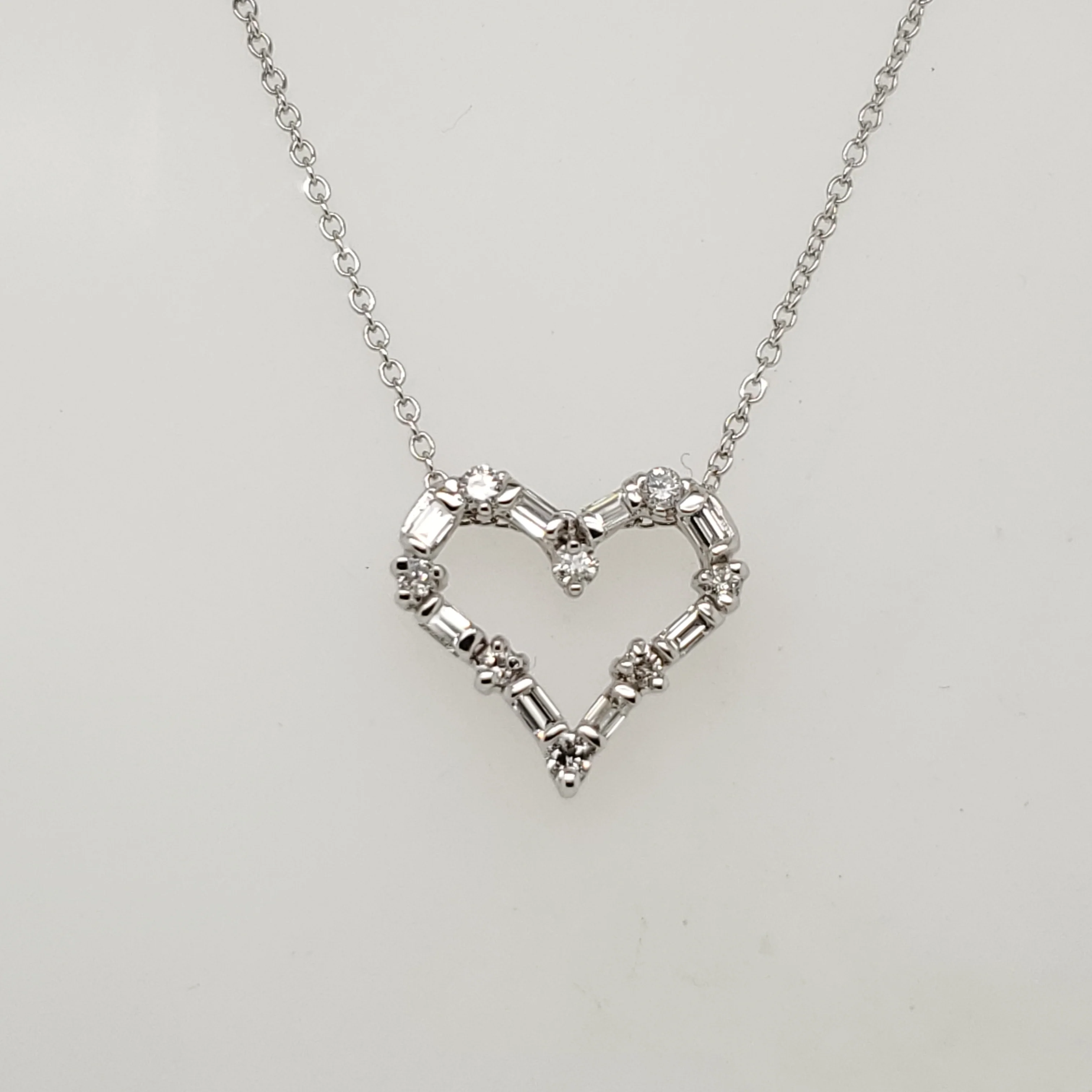 14Kt White Gold Diamond Heart Pendant