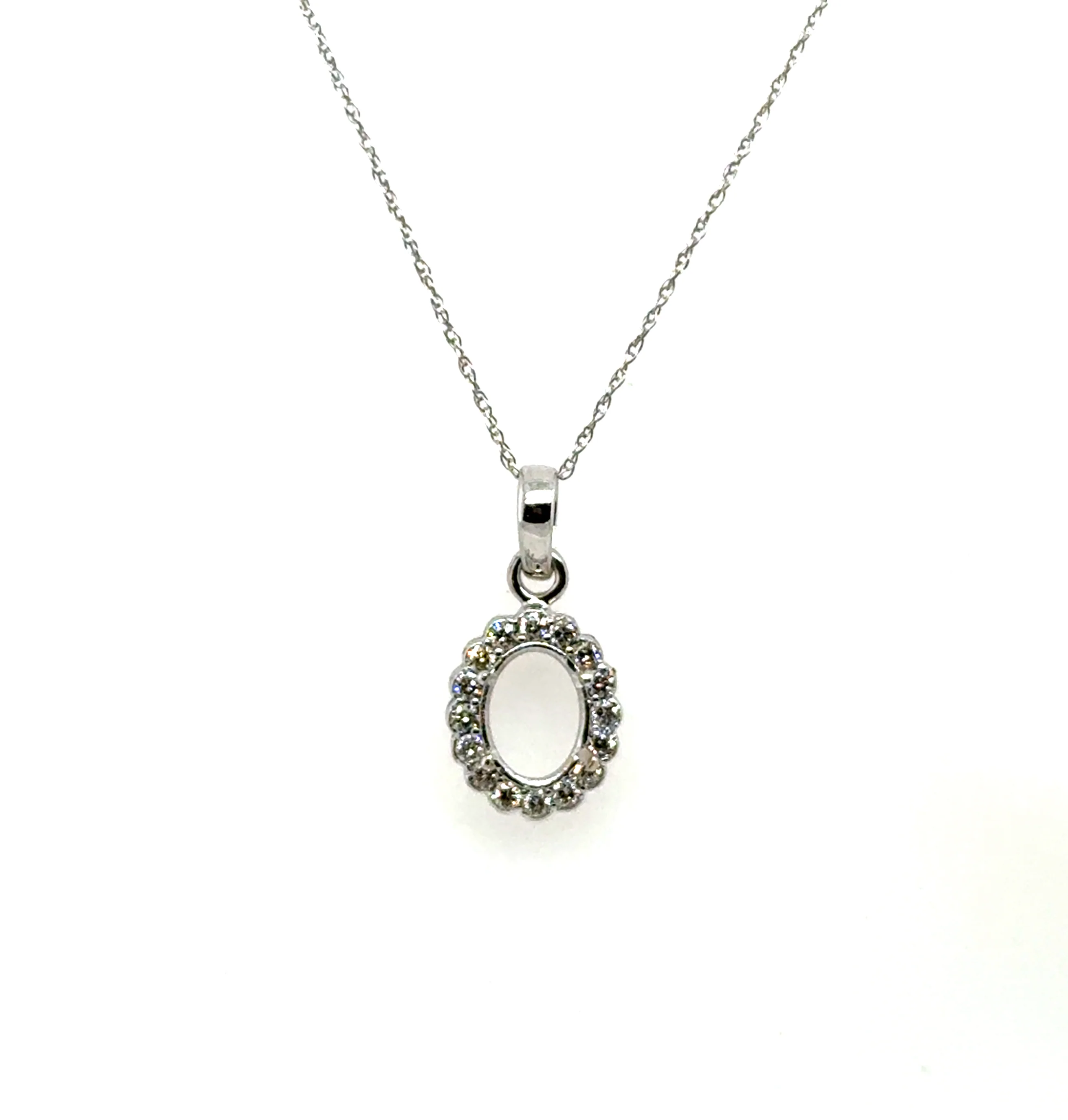 14kt White Gold Oval Diamond Halo Pendant Mounting