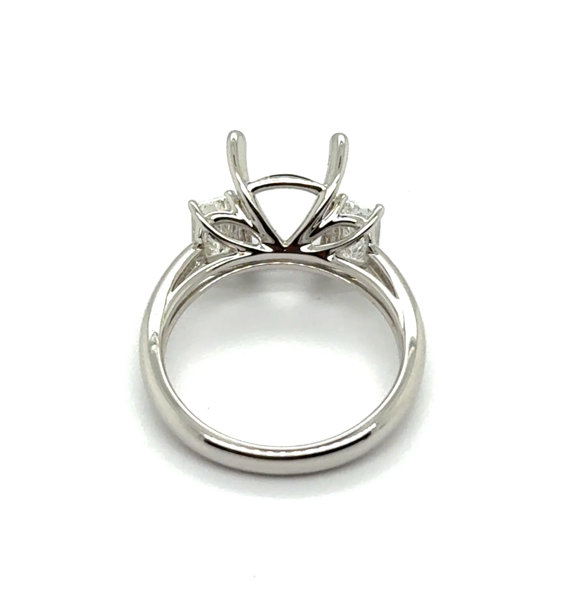 14kt White Gold Three Stone Emerald Diamond Mounting To Fit A 10x8mm Oval Center - Image 3