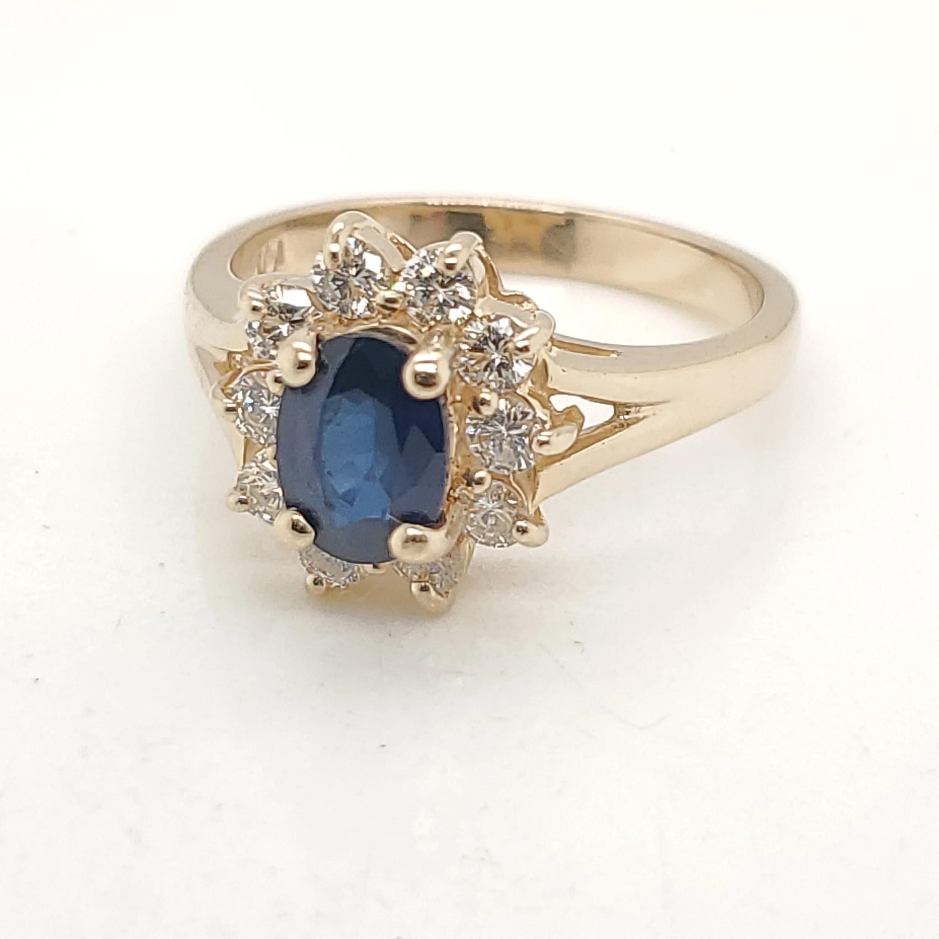 14kt Yellow Gold Oval Sapphire and Diamond Ring