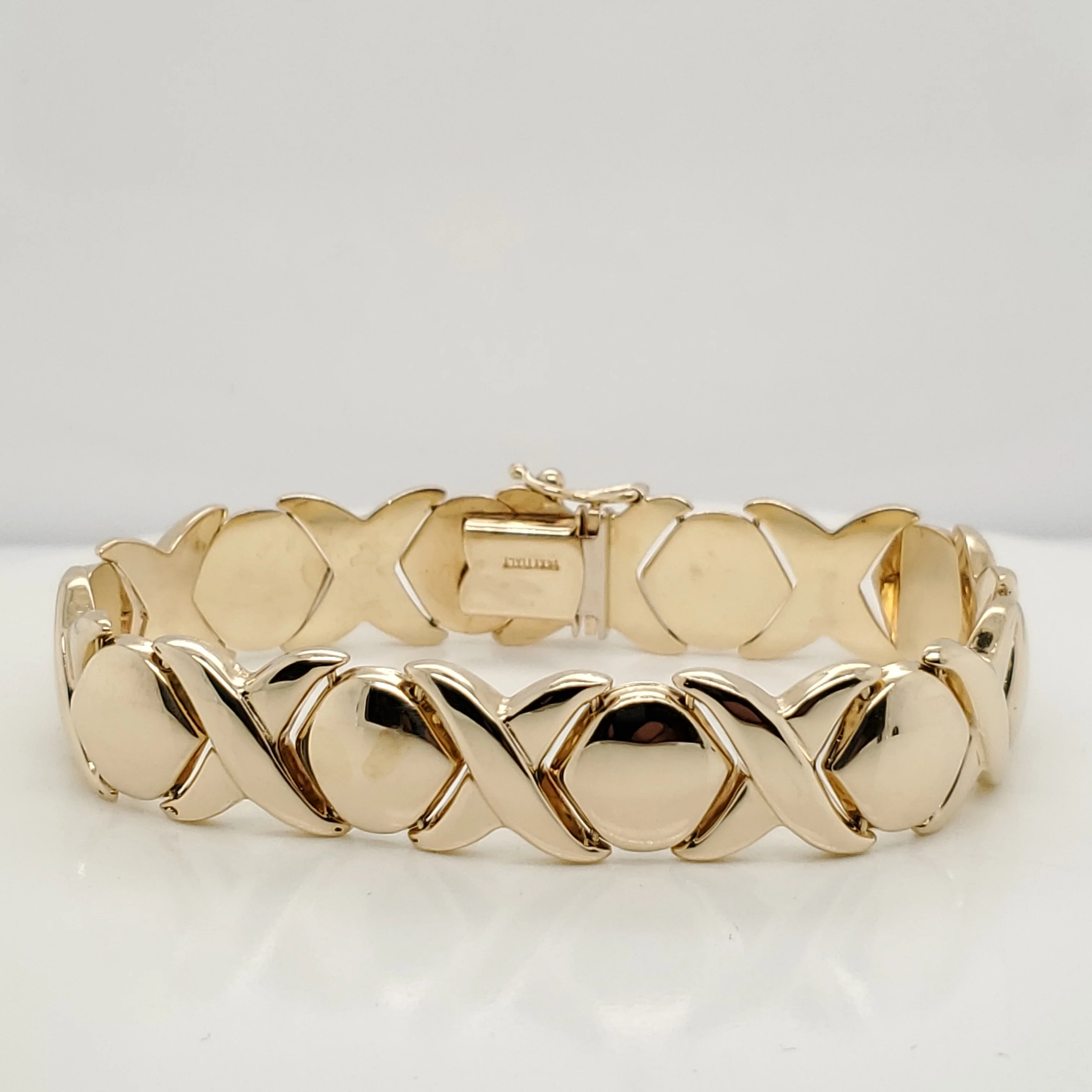 14Kt Yellow Gold X and O Link Bracelet