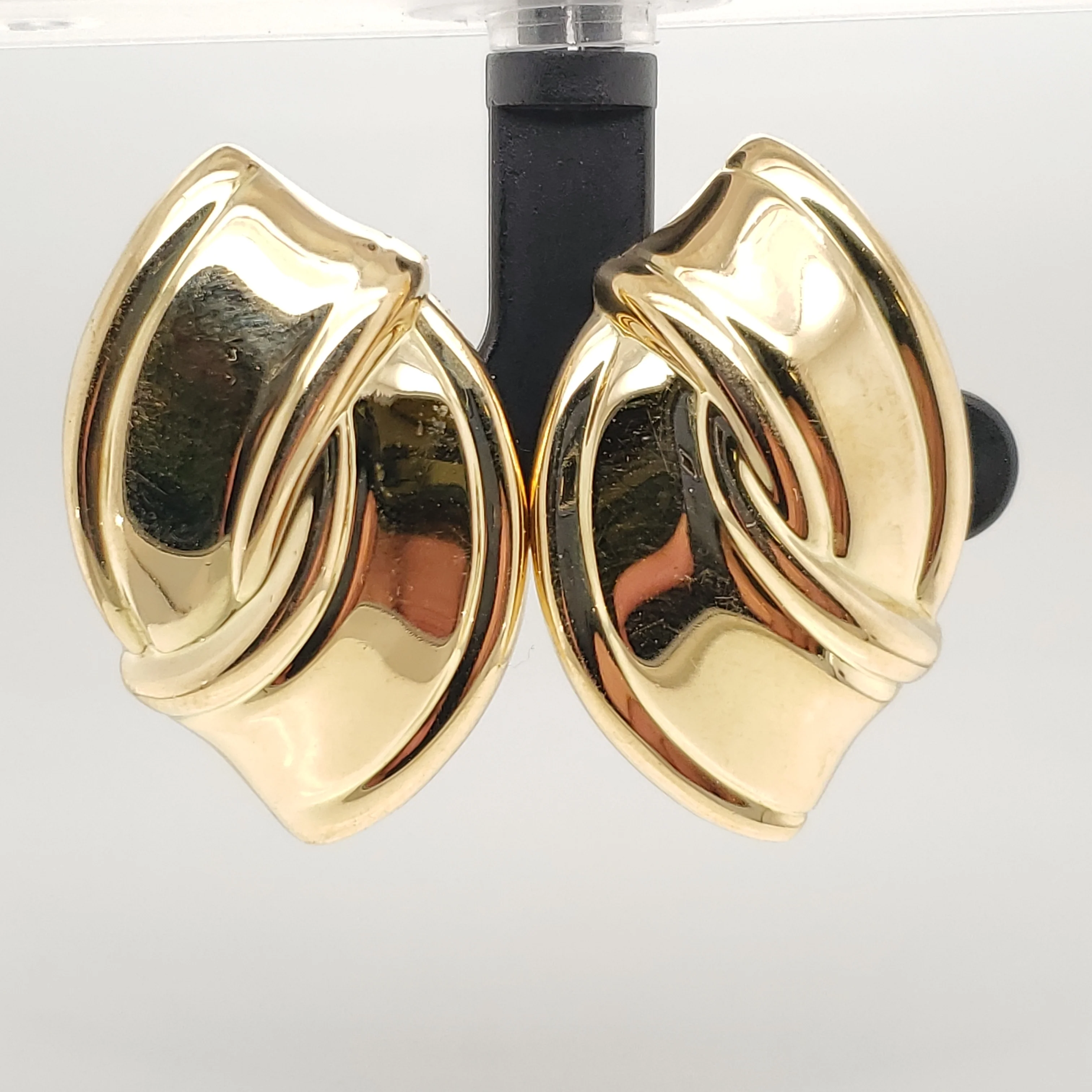 18kt Yellow Gold Earrings