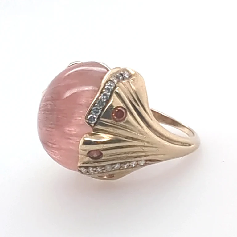 18Kt Yellow Gold Peach Tourmaline Ring With Peach And White Diamonds