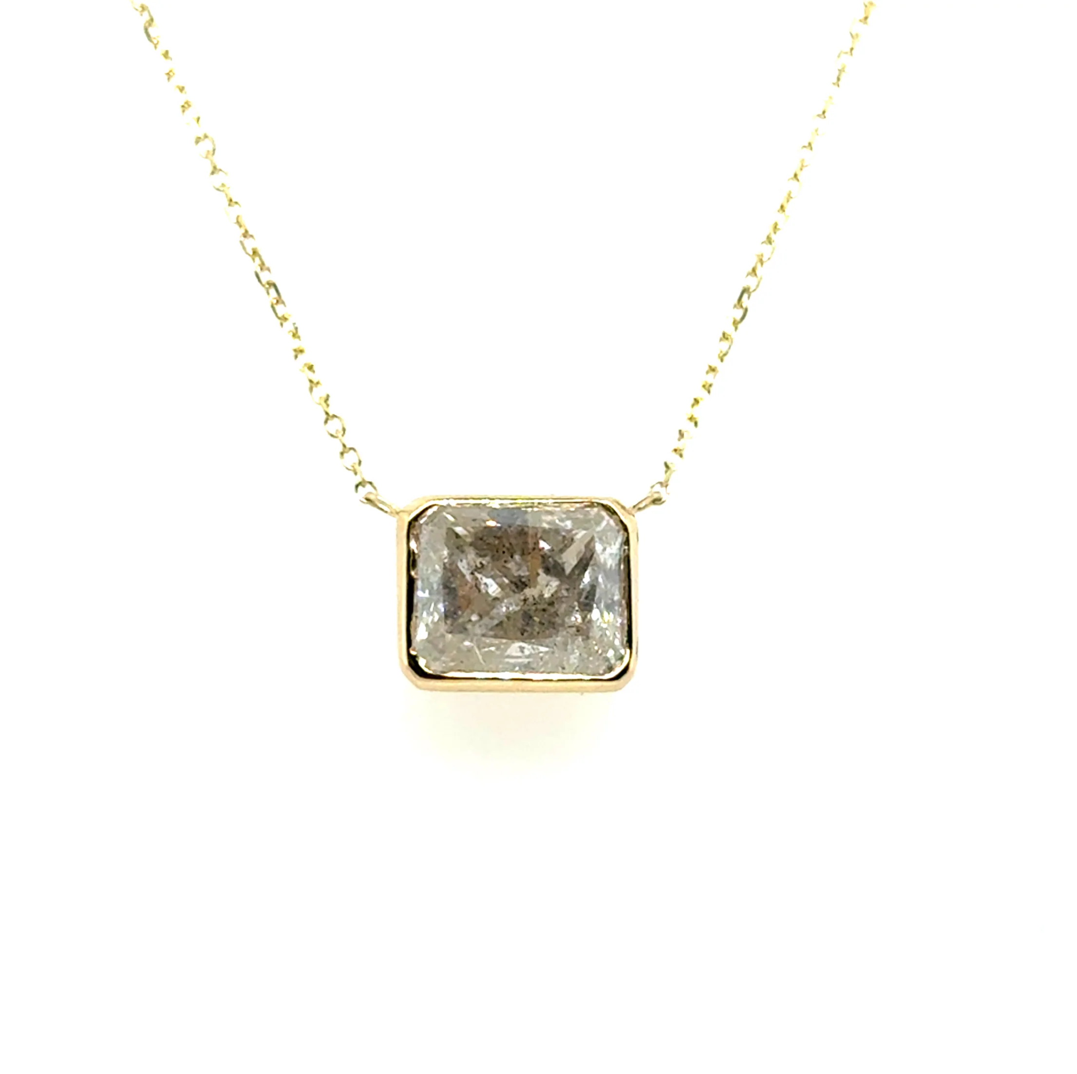 3.94 Ct Radiant Cut Diamond Necklace 14kt Yellow Gold