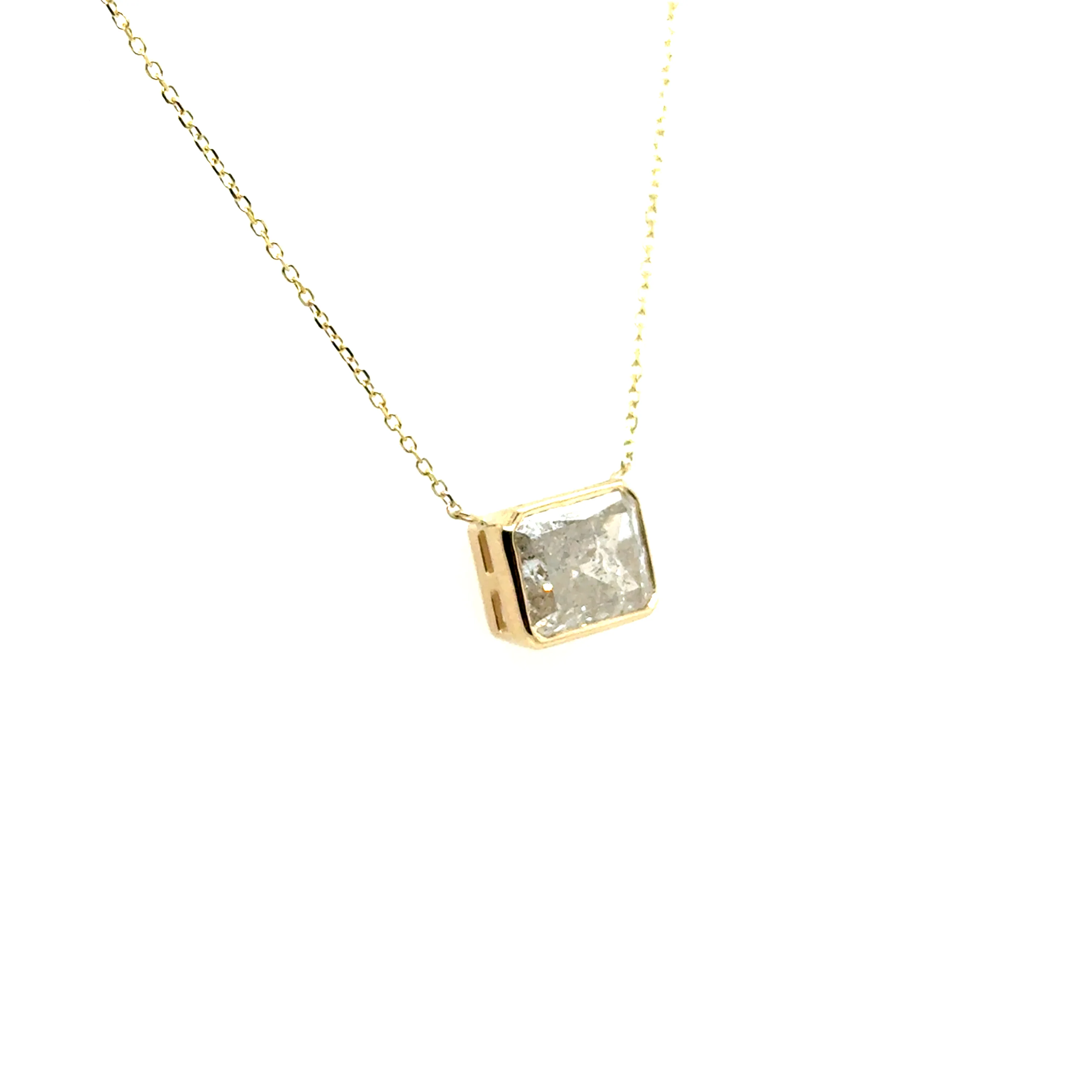 3.94 Ct Radiant Cut Diamond Necklace 14kt Yellow Gold - Image 2
