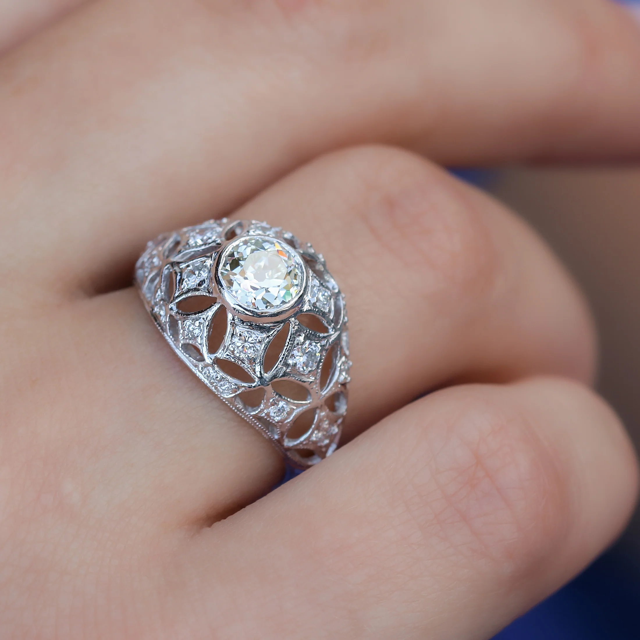 Art Deco style platinum filigree and 1.00 carat round, european cut diamond engagement ring - Image 2