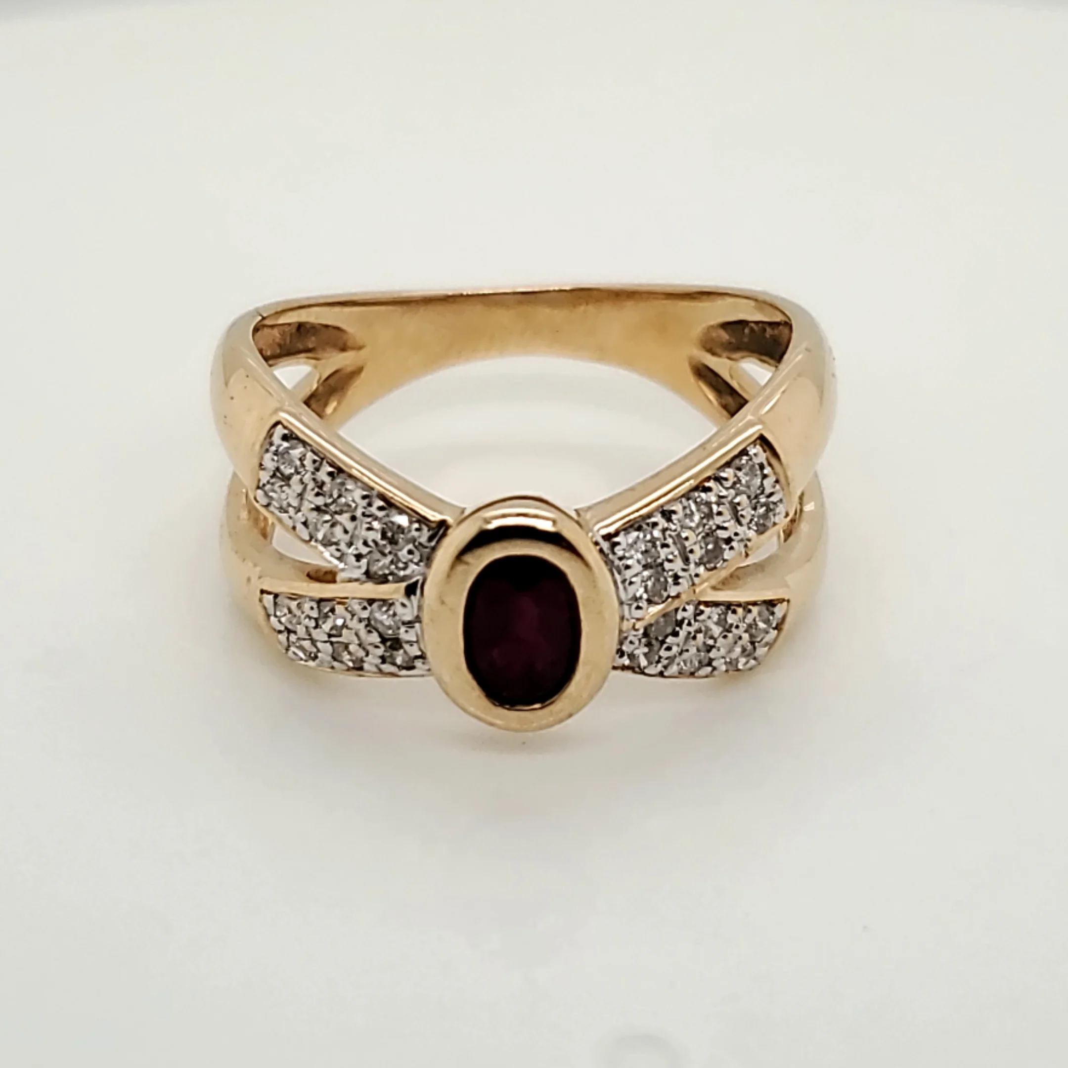 French 18Kt Yellow Gold Ruby And Diamond Ring