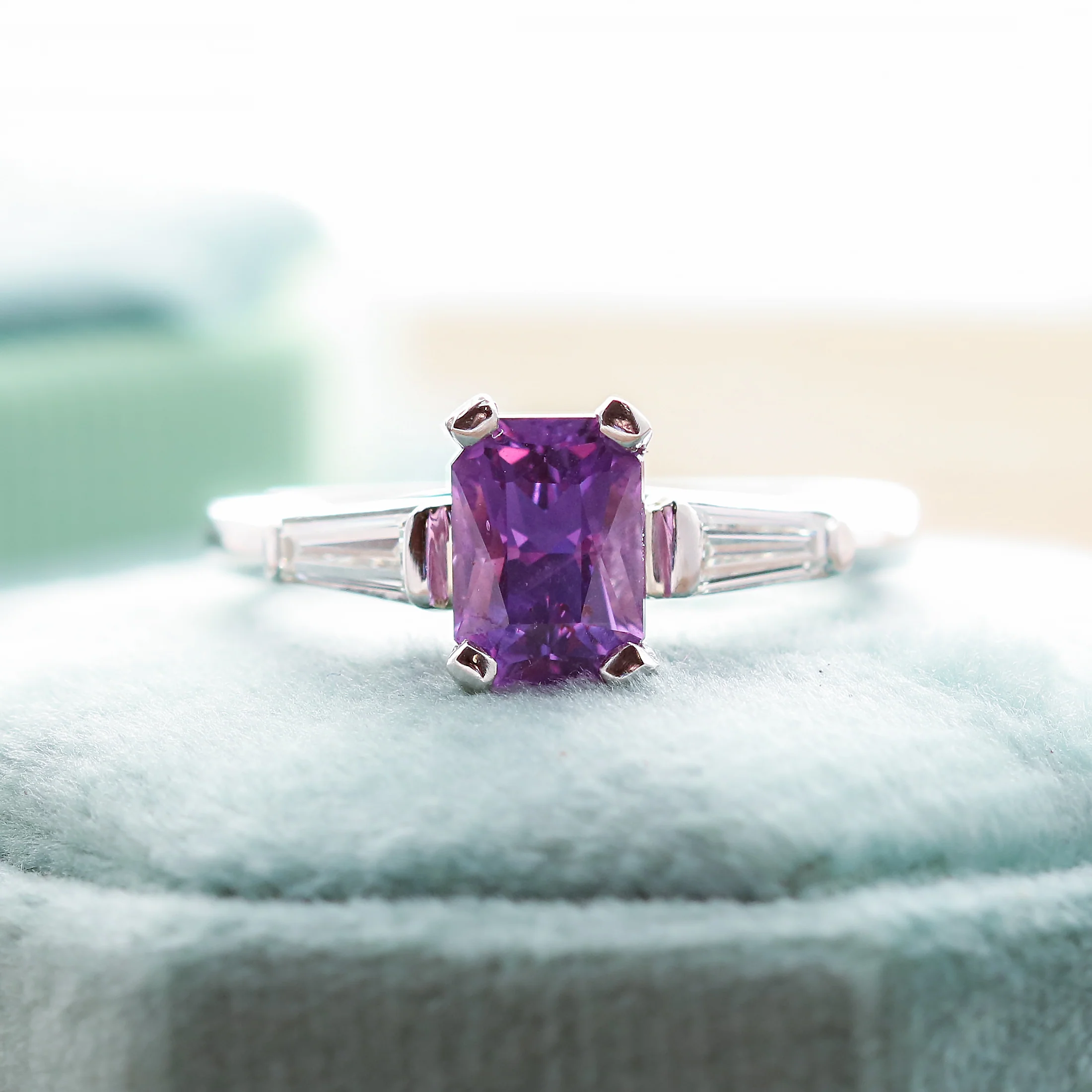 GIA Certified 1.71 Carat Natural No Heat Purple Sapphire and Diamond Platinum Ring - Image 3