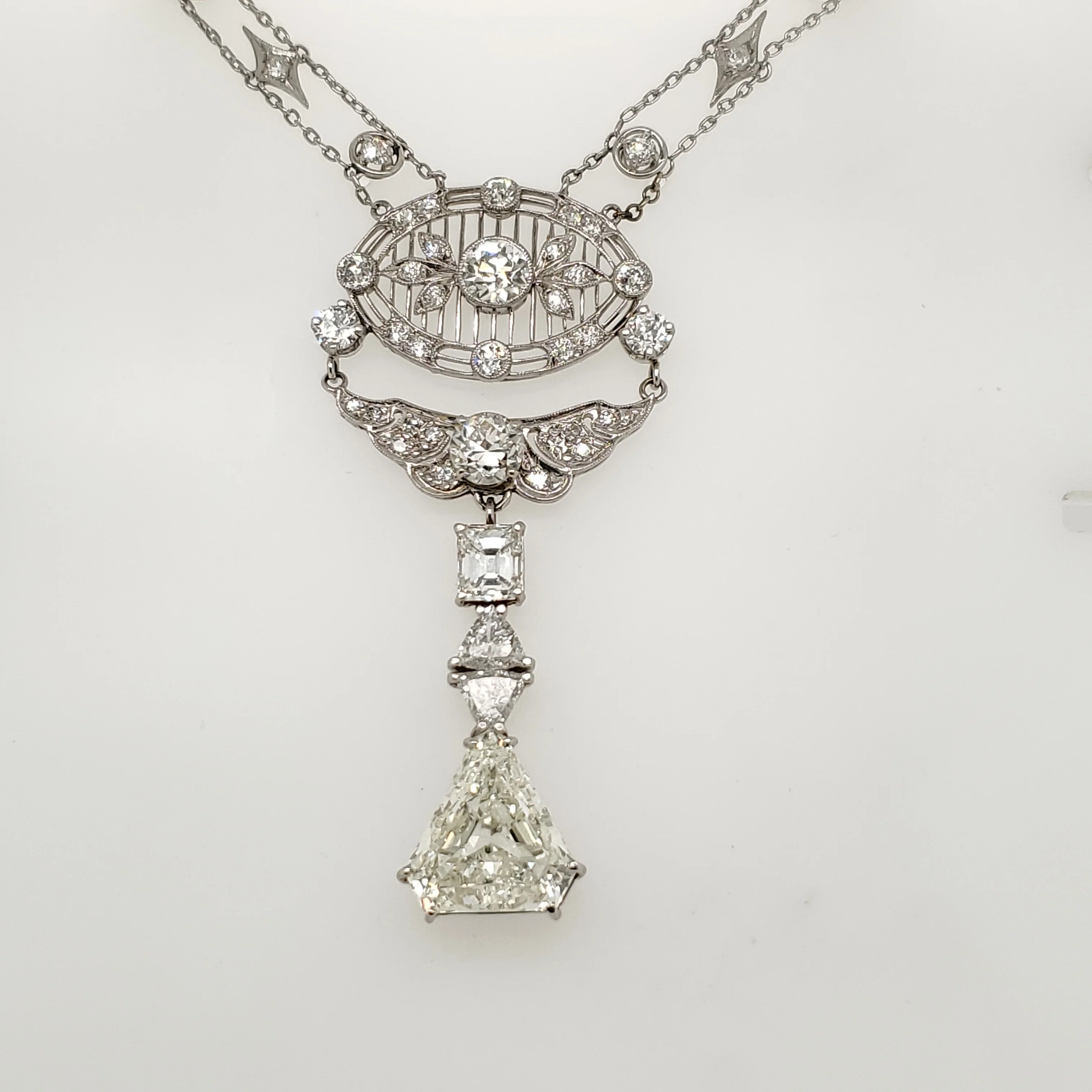 Important Platinuma nd Diamond Necklace