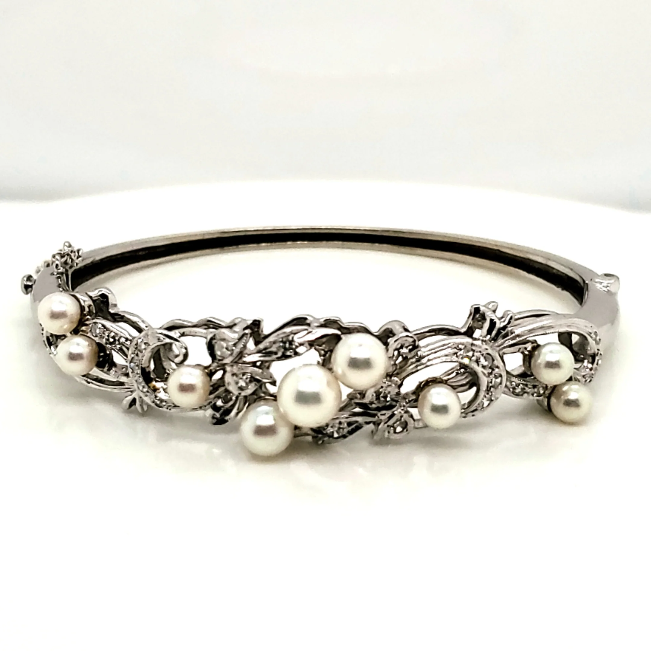Vintage 10kt White Gold Diamond And Pearl Bangle Bracelet