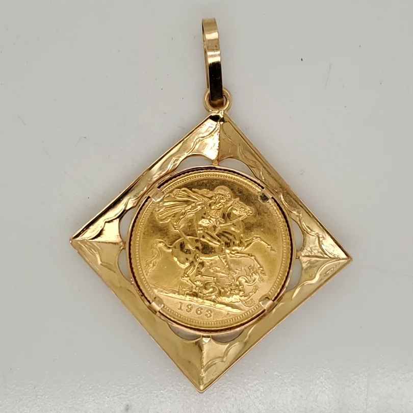Vintage Yellow Gold English Half Sovereign Pendant - Image 2