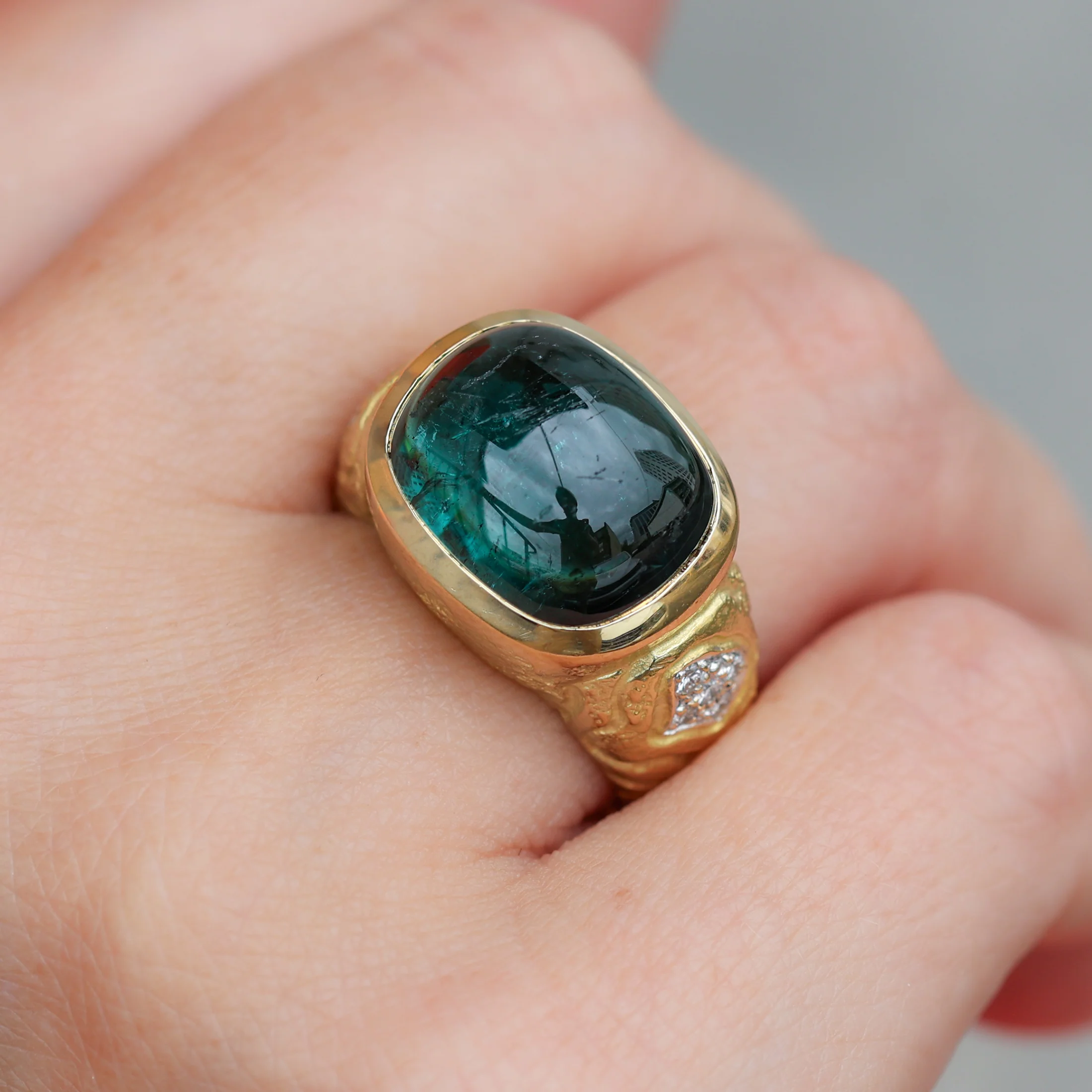 Yves Kamioner Designer 18kt Yellow Gold Tourmaline and Diamond Ring - Image 2